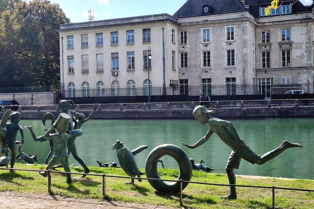 La Maison Des Delices Dosches Luaran gambar